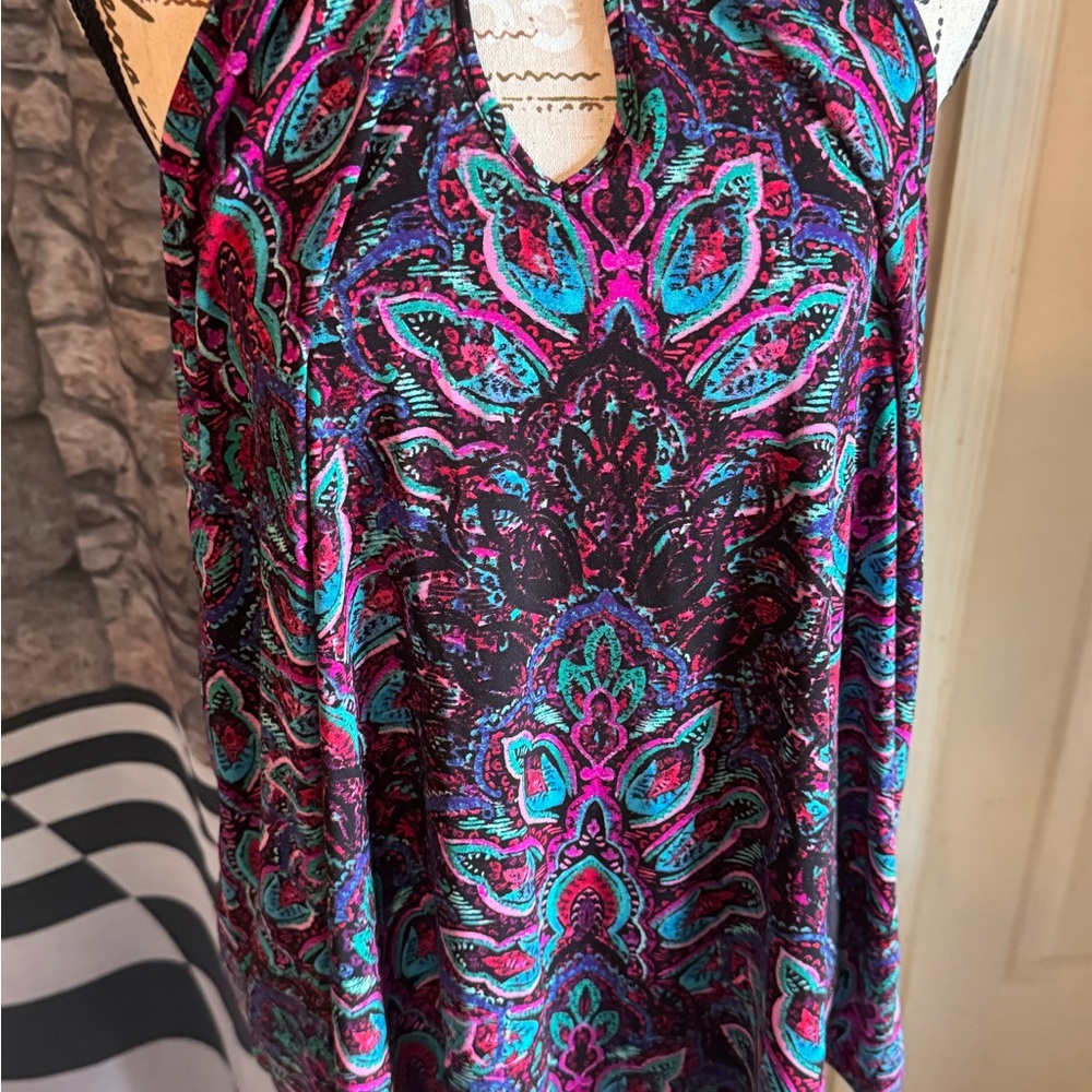 Vibrant Paisley Print Top